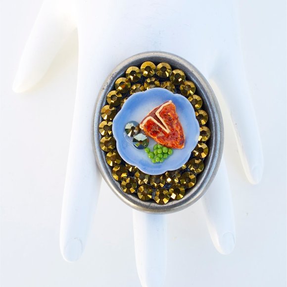 T-BONE STEAK DINNER DORADO RHINESTONE RING - Picture 4 of 4